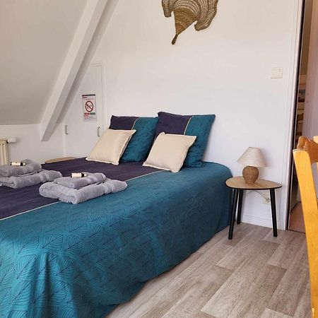 Auberge De La Vallee De La Douve L'Etang-Bertrand ภายนอก รูปภาพ